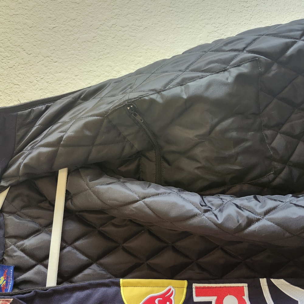 Red Bull Racing Jacket - Picture 9 of 9